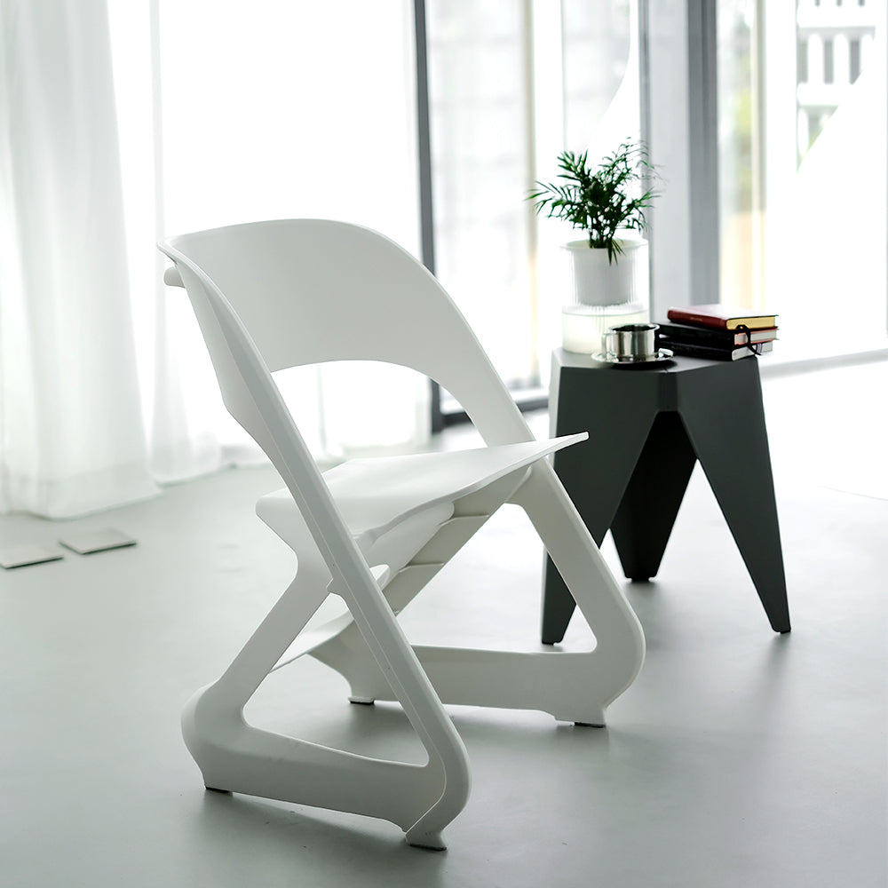 MarlookIn Set of 4 Dining Chairs Office Cafe Lounge Seat Stackable Plastic Leisure Chairs White