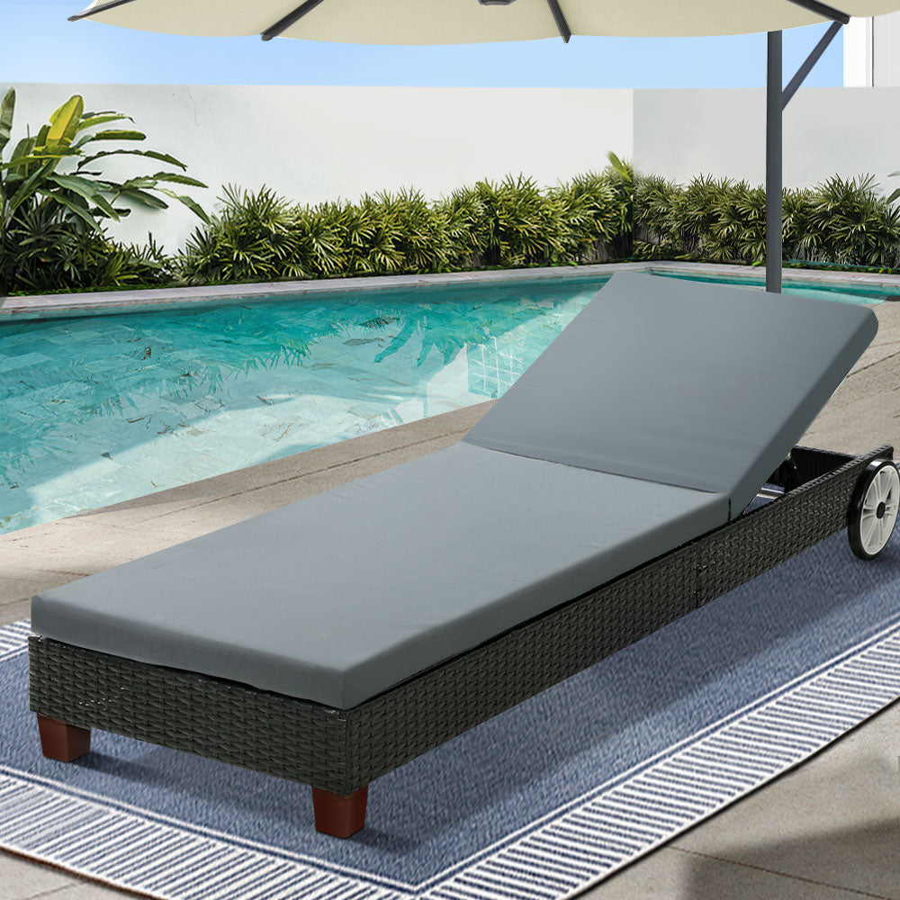 Marlook Sun Lounge Wicker Lounger Outdoor Furniture Day Bed Wheels Patio Black
